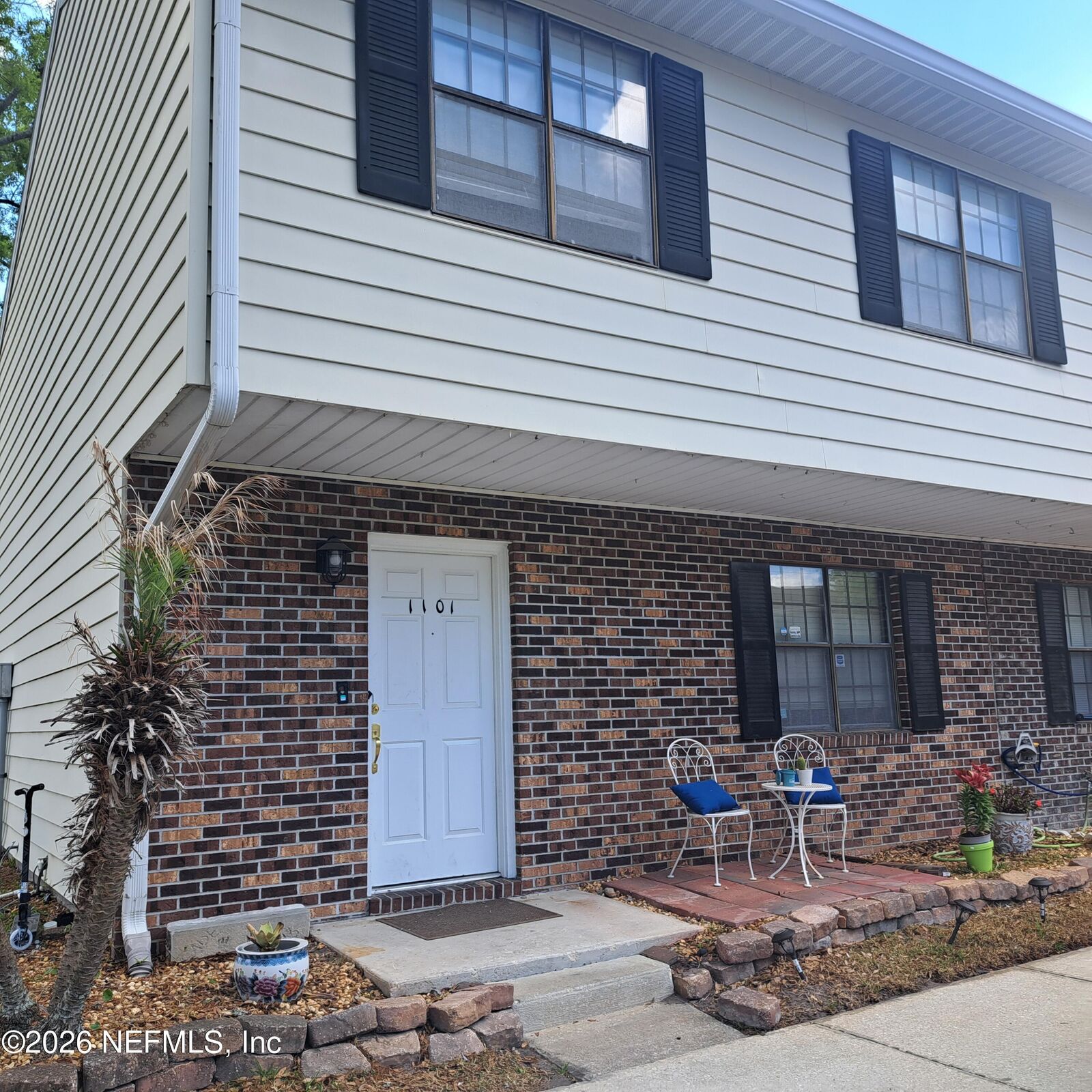 Property Photo: 1101 Kettering Way FL 32073