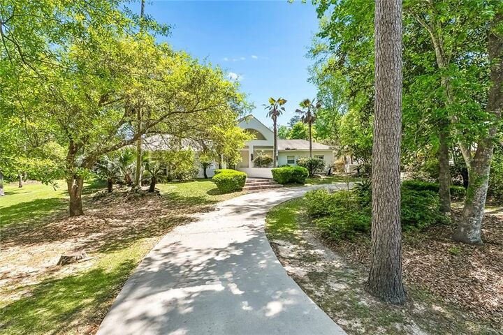 Property Photo:  42 Mistletoe Drive  LA 70433 