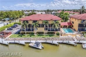 Property Photo: 1400 Blue Point Ave 207 FL 34102