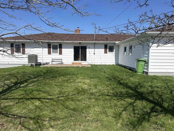 Property Photo:  18 Sydney Road  NS B9A 3A4 