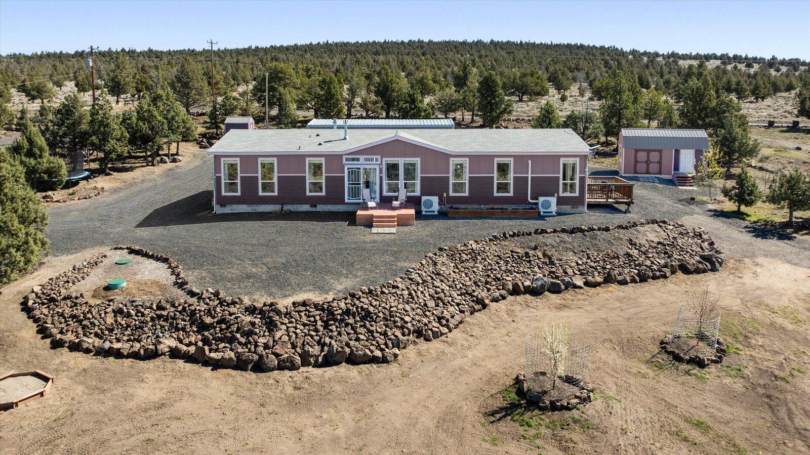 Property Photo: 5172 SE Oswego Road OR 97754