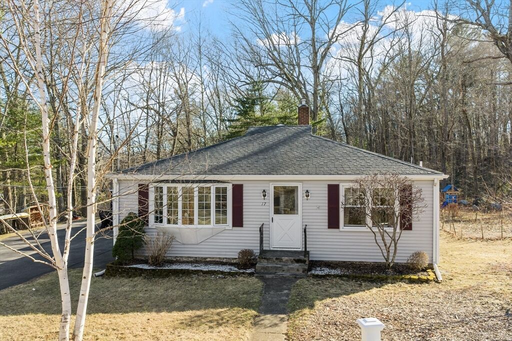 Property Photo:  17 Siani Rd  MA 01542 
