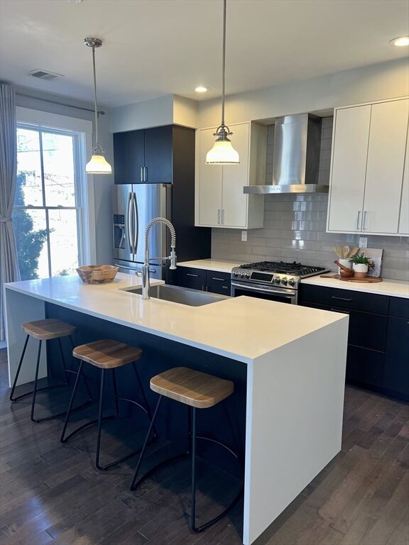 Property Photo:  7 Greenley Pl 3  MA 02130 