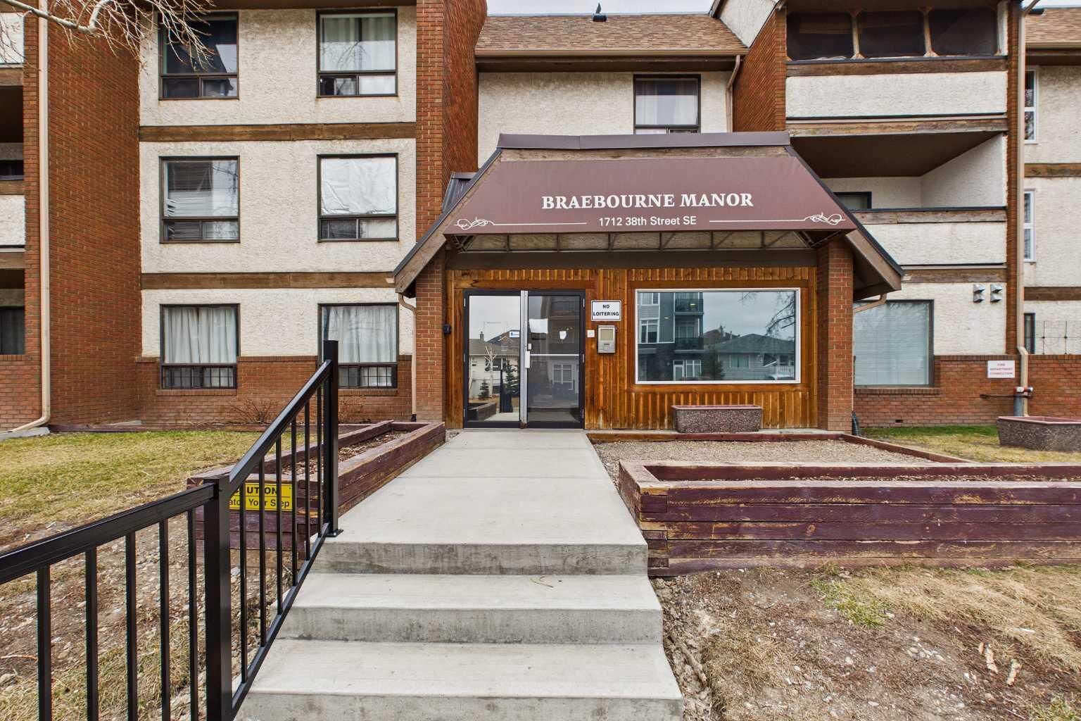 Property Photo:  1712 38 Street SE 111  AB T2A 1H1 