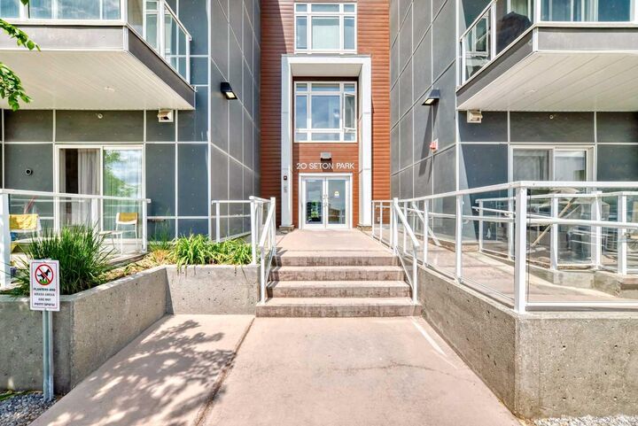 Property Photo: 20 Seton Park SE 212 AB T3M 2G2