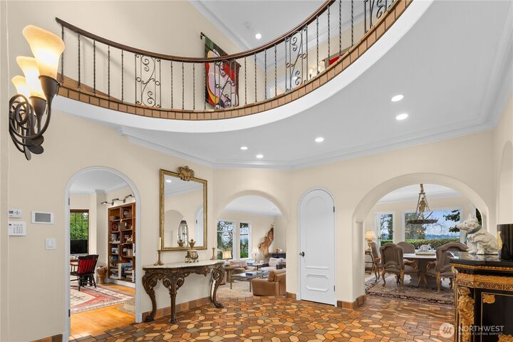 Property Photo:  180  Lake Washington Boulevard E  WA 98112 