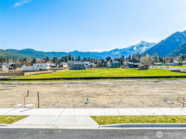 Property Photo:  121  Alpenglow Drive  WA 98826 