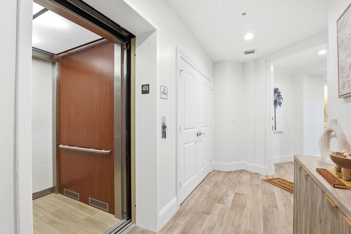 Property Photo:  810 Juno Ocean Walk 402  FL 33408 