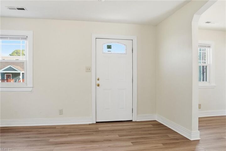 Property Photo:  28 Fiske St  VA 23702 