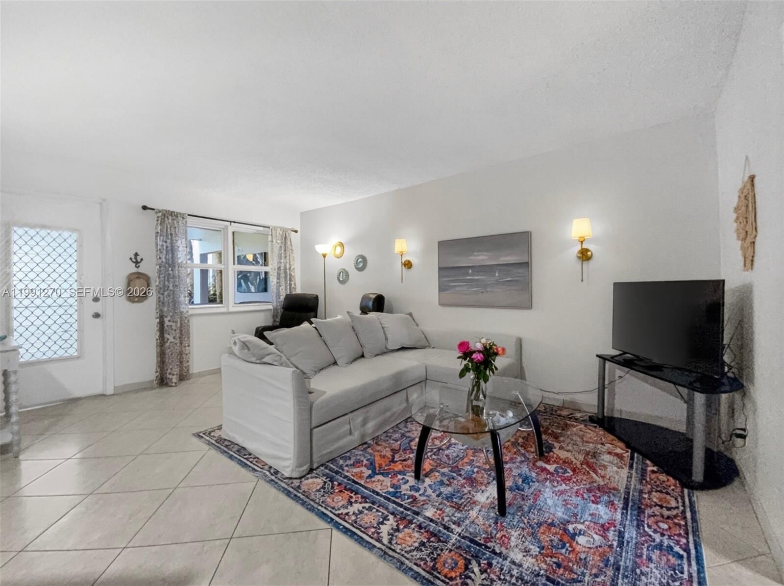 Property Photo:  580 Egret Dr 111  FL 33009 
