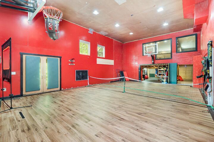 Property Photo:  1753 Cove Circle  IN 47025 