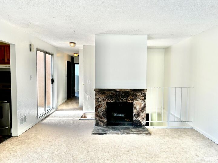 Property Photo:  19 Blossom Court  CA 94014 