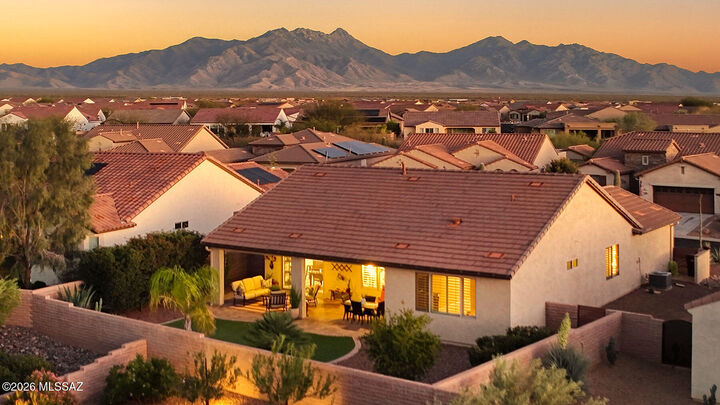 Property Photo:  2397 E Skywalker Way  AZ 85614 