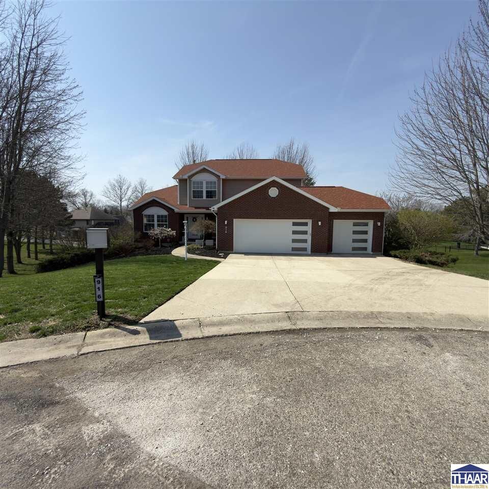 Property Photo:  916 Rosewood Drive  IN 47374 
