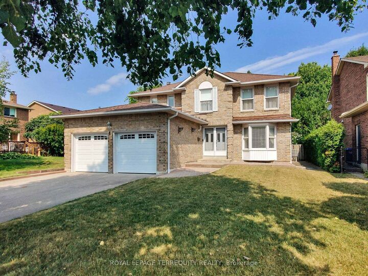 4 Mowat Court — photo 1