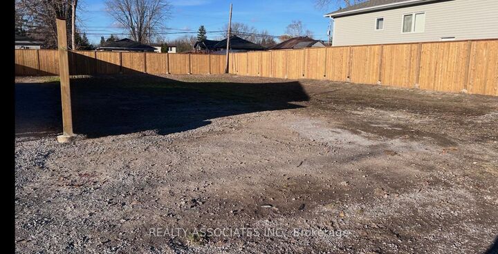 Property Photo:  346 Miami Drive  ON L4P 2Z7 