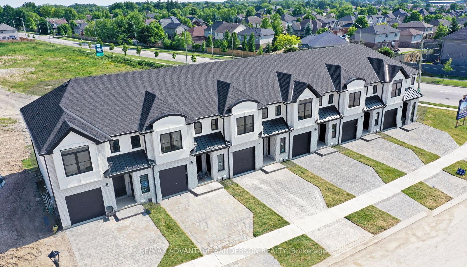 Property Photo: 193 Bowman Drive ON N0M 2A0