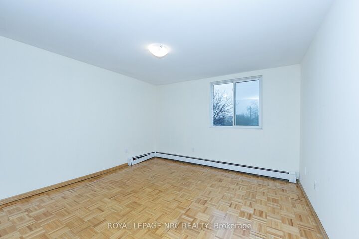Property Photo: 264 Grantham Avenue 209 ON L2M 5B5