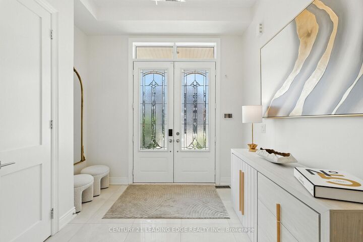 Property Photo: 3239 Millicent Avenue ON L6H 0V8