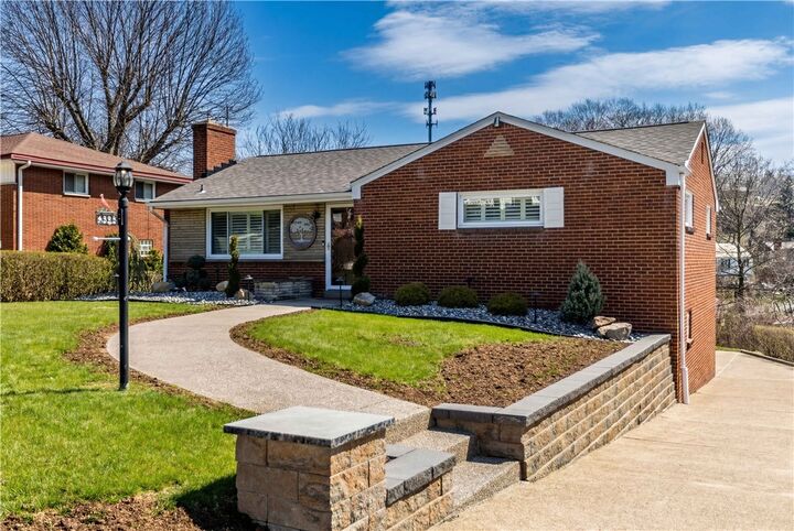 Property Photo:  4353 E Barlind Dr  PA 15227 