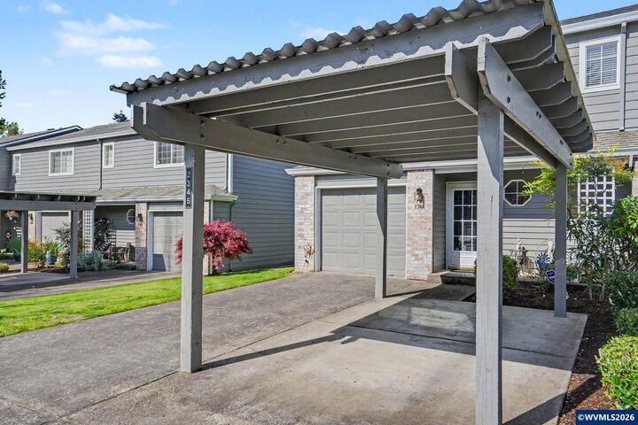 Property Photo:  2345 Crestview Dr S  OR 97302 