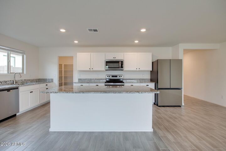 Property Photo:  7412 S 34th Lane  AZ 85041 