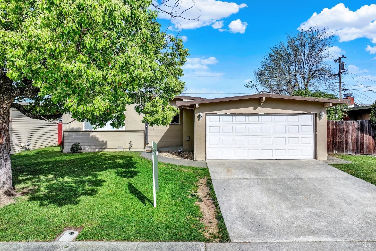 Property Photo:  606 E Tennessee Street  CA 94533 