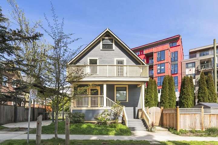 925 E 19th Avenue — photo 1