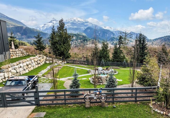 Property Photo: 2934 Huckleberry Drive BC V8B 1B2