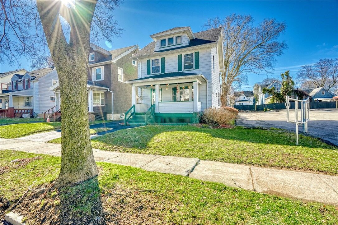 Property Photo:  115 Barberry  NY 14621 