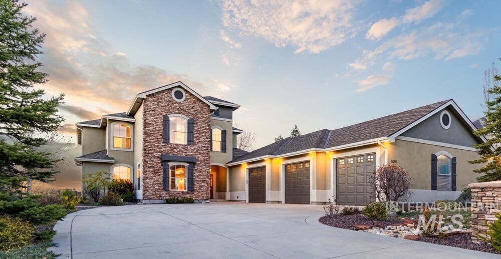 Property Photo:  3716 W Quail Hollow Ct  ID 83703 
