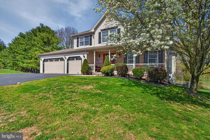 Property Photo: 381 Benyou Lane PA 17070