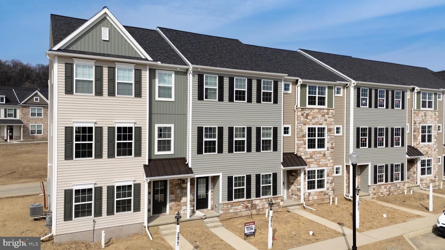 Property Photo:  2449 Spring Water Circle  PA 17601 