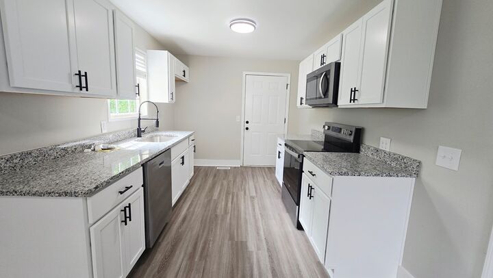 Property Photo:  209 Trade Way  GA 30721 