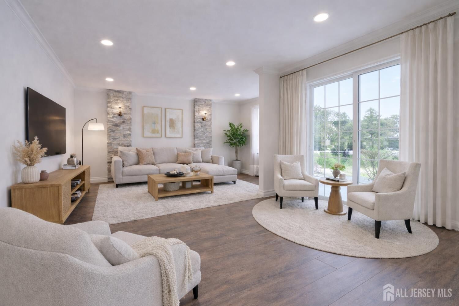 Property Photo:  28 Rothwell Drive  NJ 08831 