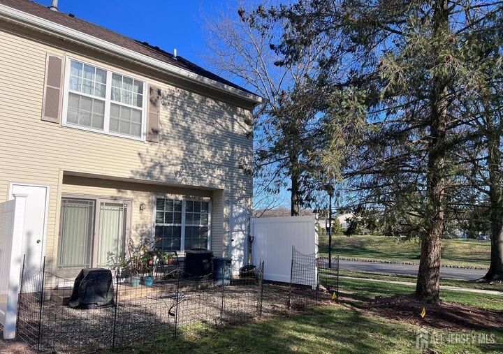 Property Photo: 40 Townsend Court NJ 08823