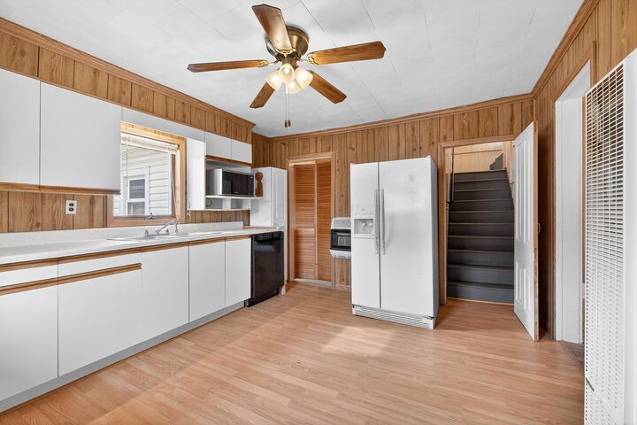 Property Photo: 259 Grove Street OH 43344