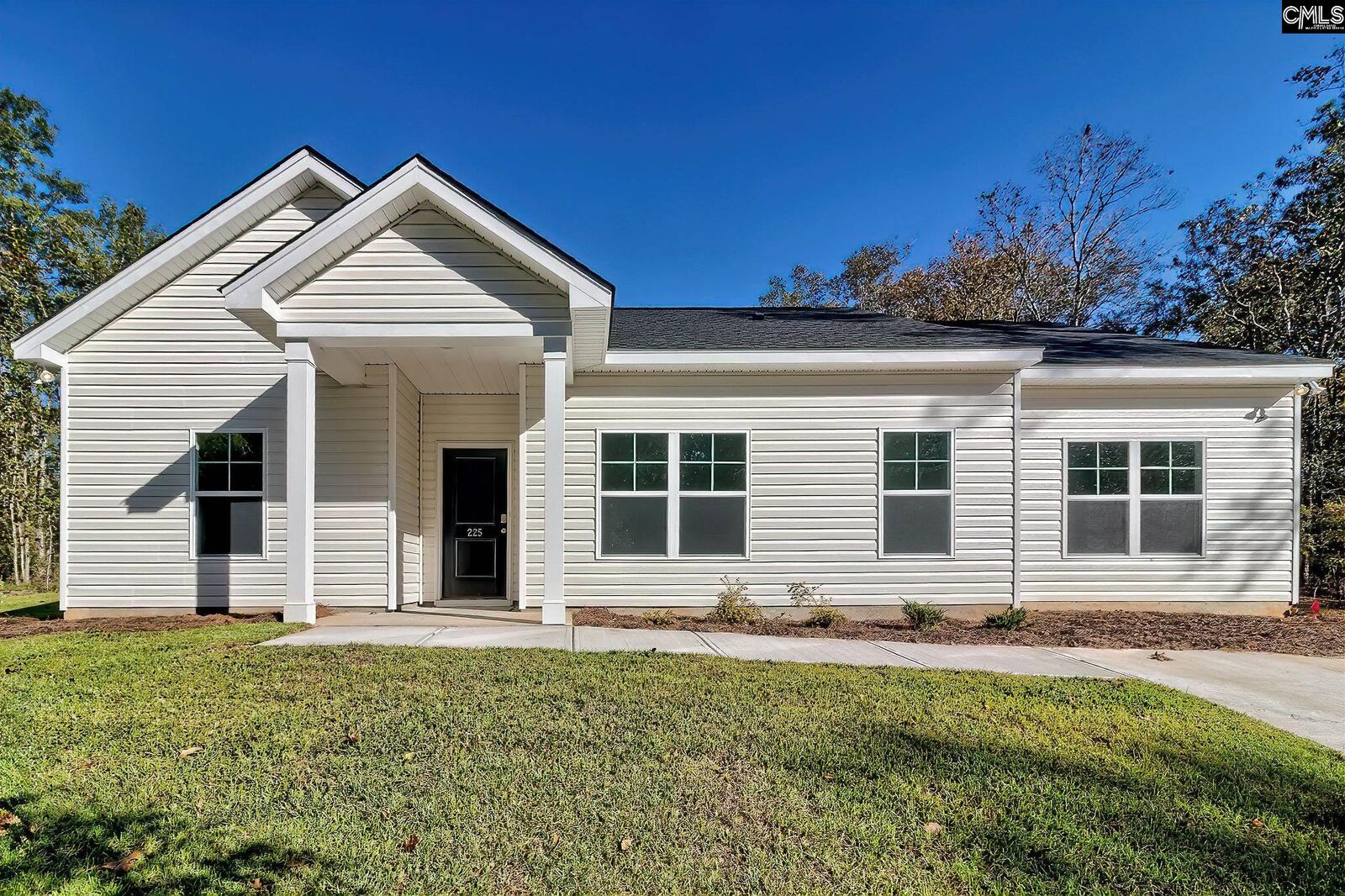 Property Photo:  225 Trotter  SC 29118 