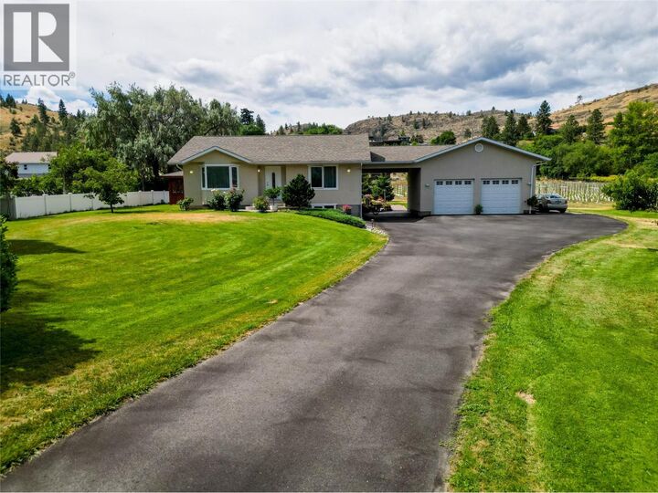 Property Photo: 232 Linden Avenue BC V0H 1K0