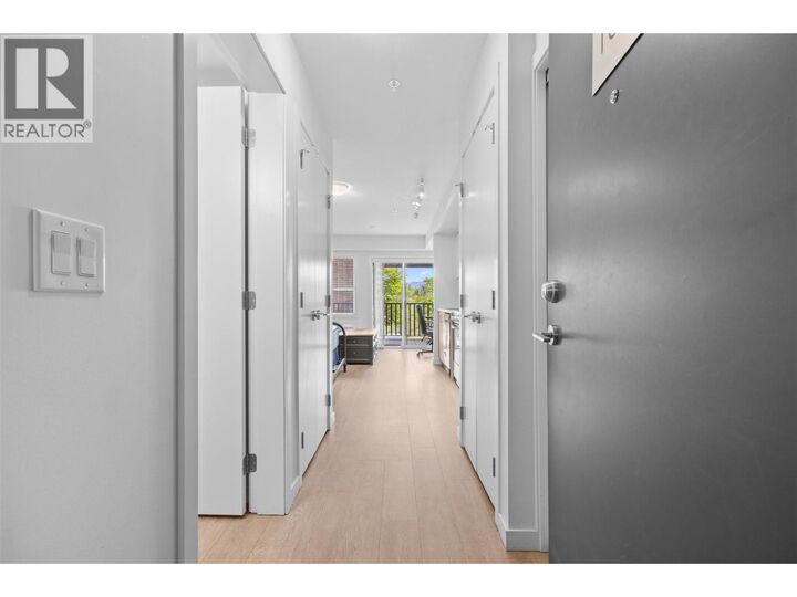 Photo de la propriété:  625 Academy Way 103  BC V1V 0E3 