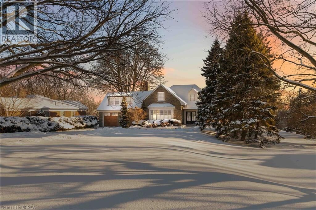 Property Photo:  8 Tutela Heights Road  ON N3T 1A1 