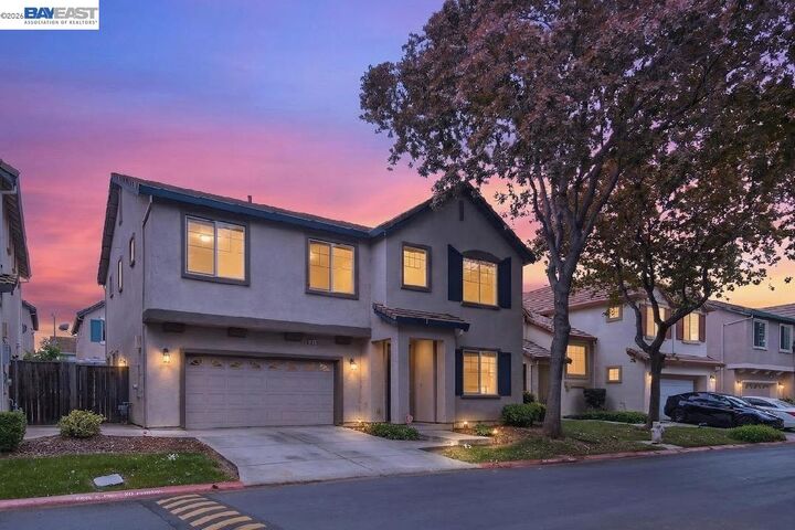 Property Photo:  253 Balsam St  CA 94565 