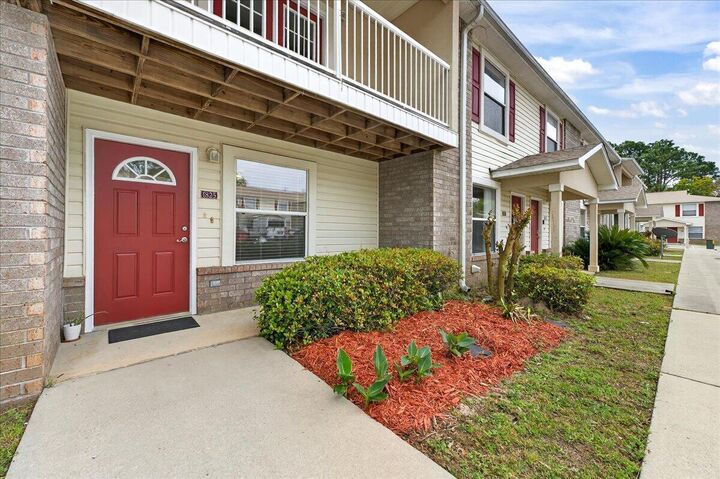 Property Photo: 1825 Shay Lin Court FL 32578