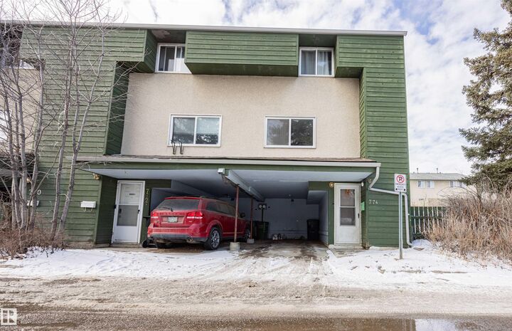 Property Photo:  774 Abbottsfield Road NW  AB T5W 4R4 