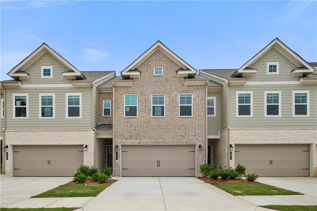 Property Photo: 216 Abbotts Crossing Circle GA 30094