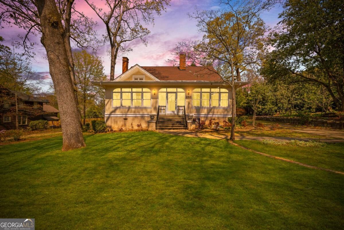 Property Photo: 268 Woodlawn Avenue GA 30606