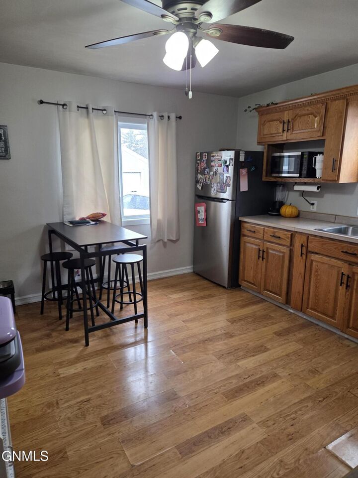 Property Photo:  217 4th Street N  ND 58652 
