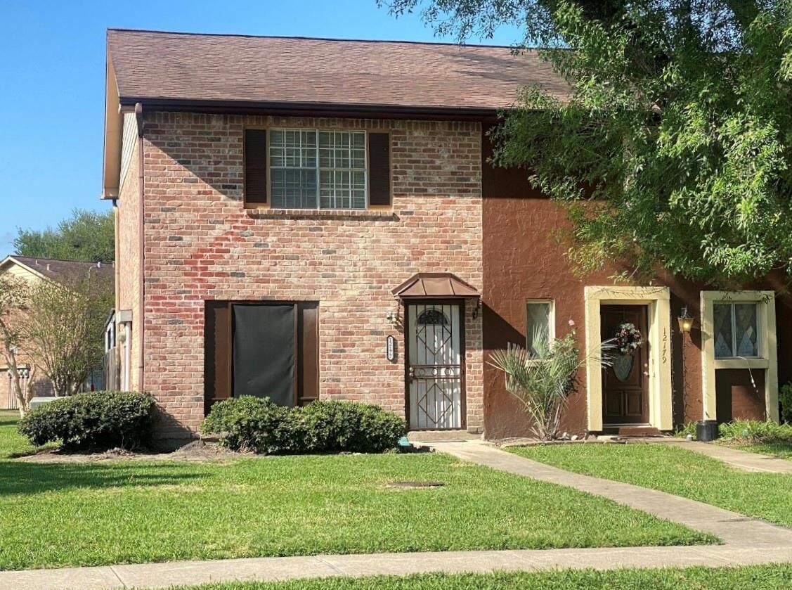Property Photo:  12177 Sharpview Drive  TX 77072 