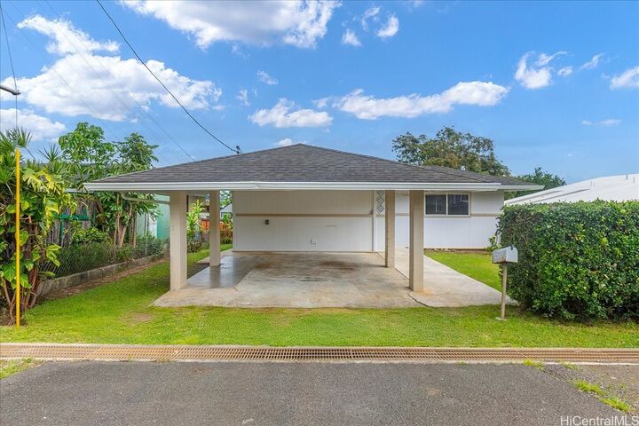 Property Photo:  44-761 Kaneohe Bay Drive  HI 96744 