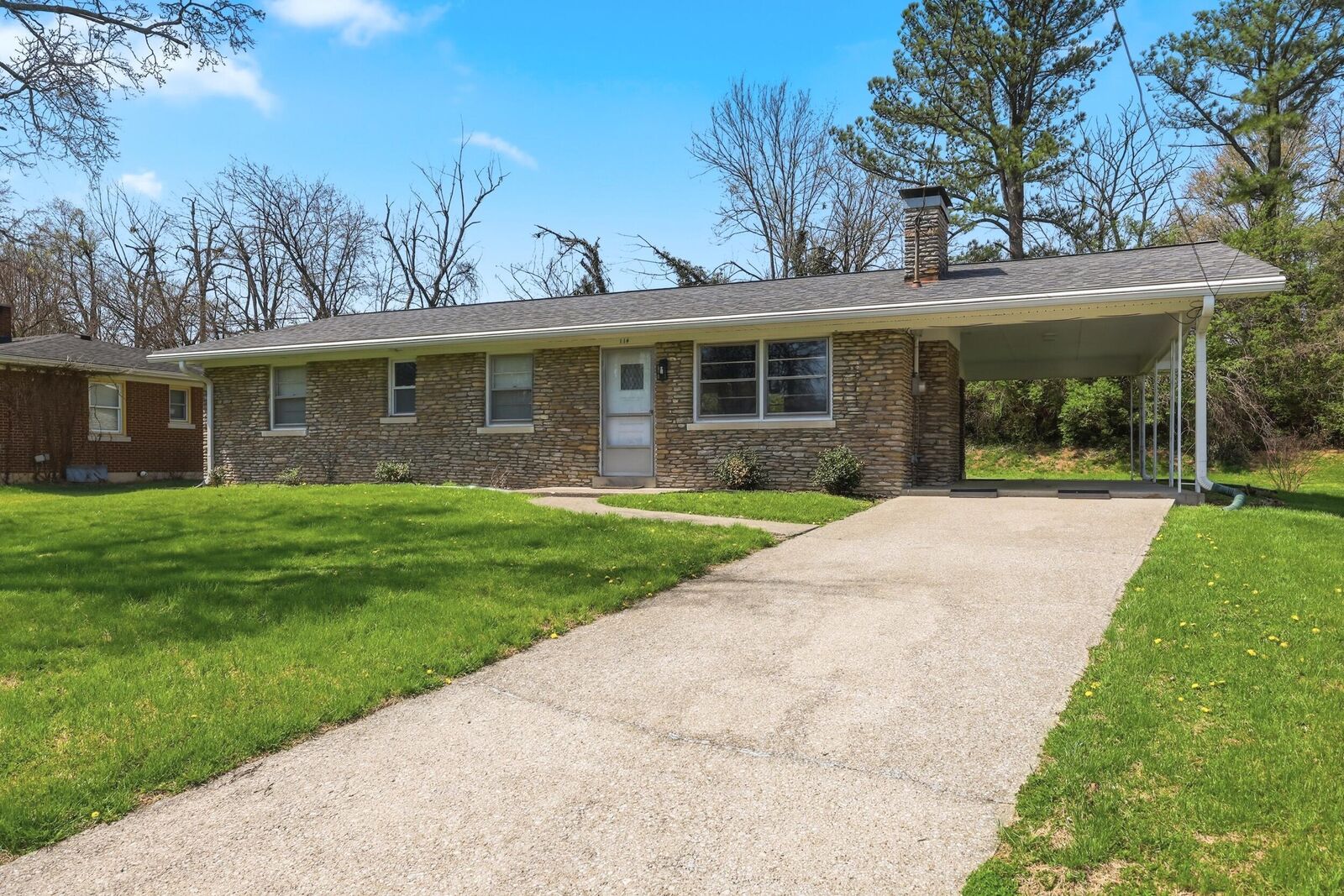 Property Photo:  114 Leimaur Drive  KY 40475 